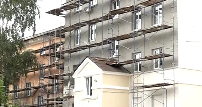 Новое лицо: ремонт фасадов домов продолжается в Дзержинске