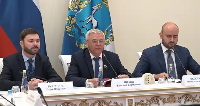 Обмен опытом: делегация Нижегородской области оценила инновации в рамках Ассоциации молодежных парламентов в Самаре