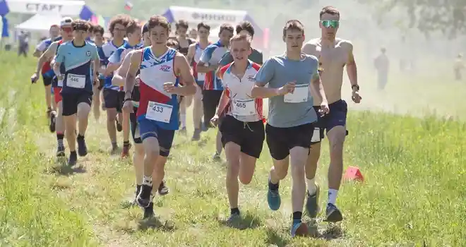 «Спортивный клуб». Легкоатлетический кросс и турниры по волейболу