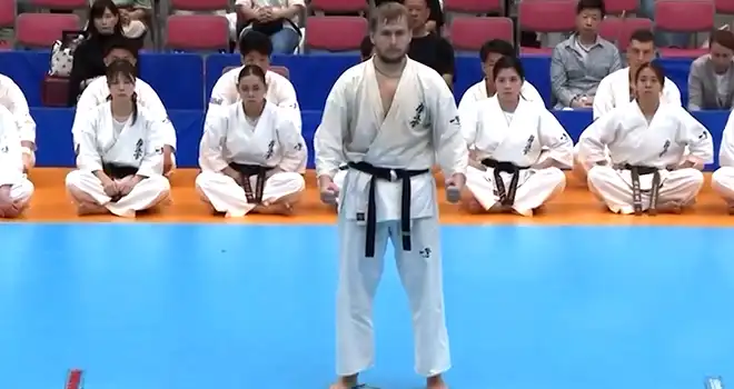 Спарринги на высоком уровне: дзержинец Евгений Юрасов выступил на чемпионате Японии по киокусинкай карате