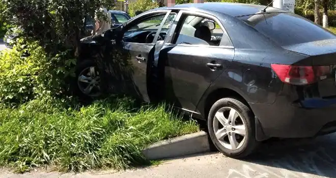Вынужденная остановка: молодой мужчина пострадал в бесконтактном ДТП в Дзержинске
