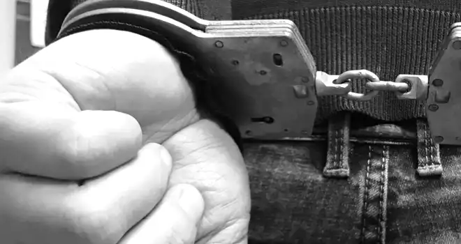 Смерть в конверте: попытку сбыта наркотиков через тайники-закладки пресекли дзержинские полицейские