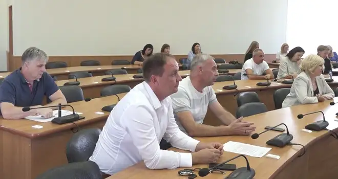 Задачи и решения: кадровую проблему в сфере здравоохранения обсудили депутаты Гордумы Дзержинска
