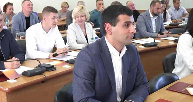 В рабочем порядке: актуальные вопросы разбирали депутаты Гордумы Дзержинска на очередном заседании