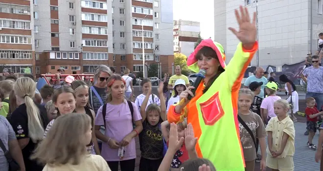Музыка, смех и веселье: праздники для детей на своих округах проводят депутаты Гордумы Дзержинска