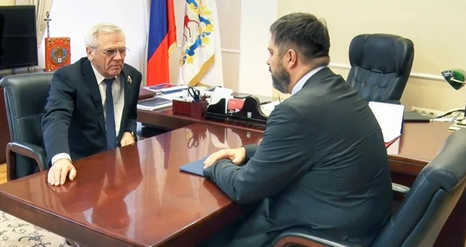 Деловой разговор: Евгений Люлин встретился с исполняющим обязанности главы Дзержинска Михаилом Клинковым