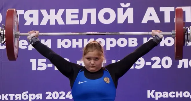 «Спортивный клуб». Медали на помосте и мини-футбольный старт