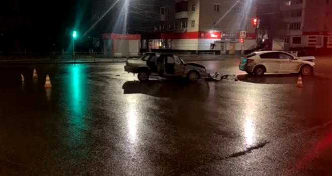 Аварии выходного дня: несколько ДТП произошли в Дзержинске в минувшие три дня