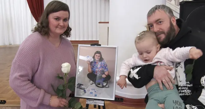 Мамы разные важны: о женских профессиях рассказали на выставке в дзержинском ДКХ