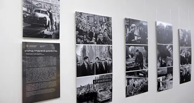 Подвиг в кадре: фотовыставка о трудовых достижениях горьковчан открылась в стенах Заксобрания Нижегородской области