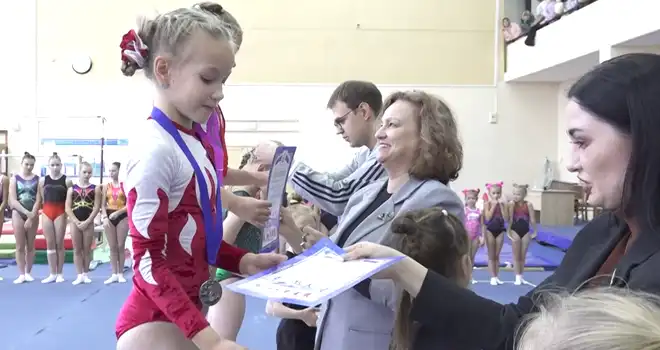 Силачи и ловкачи: соревнования по спортивной гимнастике прошли в Дзержинске
