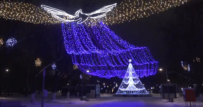 Новогоднее настроение: готовность городских парков к зимним праздникам проверили в Дзержинске