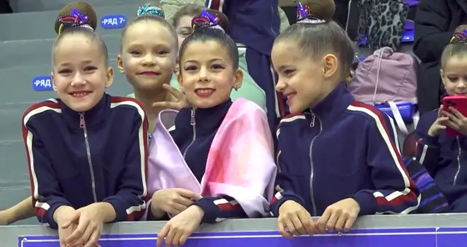 «Спортивный клуб». Чирлидеры в медалях, художественная гимнастика и гандбол