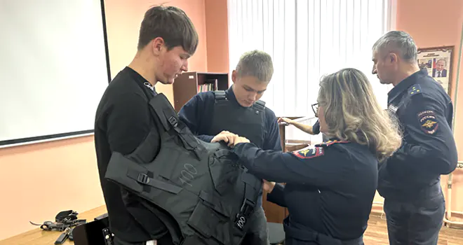 Студенческий десант: к всероссийской акции присоединились правоохранители Дзержинска