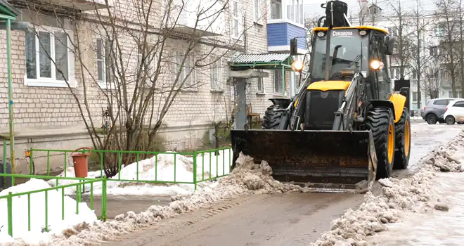 Ликвидировать наледь и вывезти снег: совещание с руководителями управляющих компаний провели в Дзержинске
