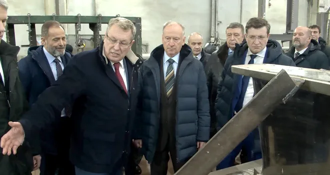 С рабочим визитом: Николай Патрушев посетил ведущие нижегородские судостроительные предприятия