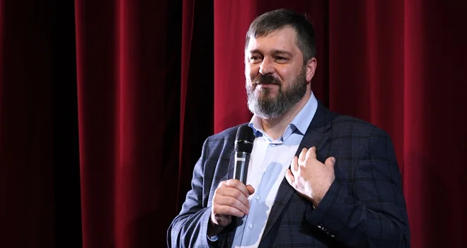 От чистого сердца: глава Дзержинска Михаил Клинков поздравил женщин с наступающим 8 марта