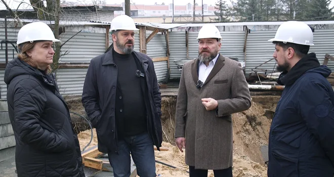 Под ежедневным контролем: строительство нового бассейна «Капролактамовец» продолжается в Дзержинске