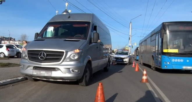 Дорожная неприятность: поездка из Нижнего Новгорода в Дзержинск закончилась для пенсионерки визитом в больницу