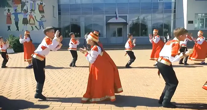 «Говорит Дзержинск». Любимый наш дворец