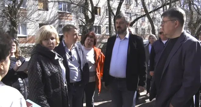 Взять на контроль: рабочие объезды главы города по округам продолжаются в Дзержинске