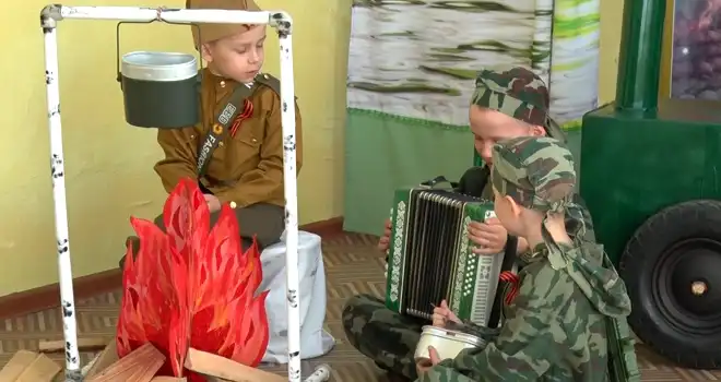 Великой Победе посвящается: стихи и песни о войне звучали в дзержинском детском саду