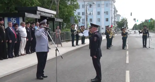 День города 2025: награждение дзержинских полицейских – первое мероприятие праздника