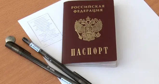 Обязательное испытание: выпускники дзержинских школ сегодня писали ЕГЭ по математике