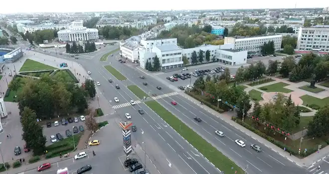 В День города: 31 мая будут перекрыты подъезды к площади Дзержинского