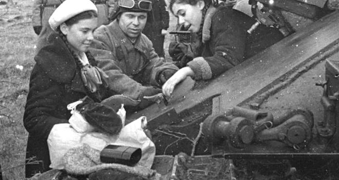 «Память Победы»: историю боевого пути танка «Малютка» рассказали дзержинцам