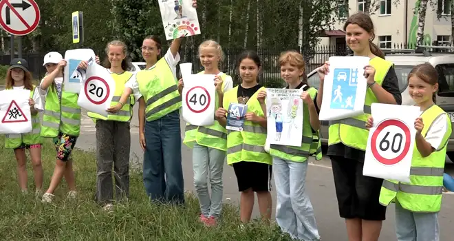 Пропусти пешехода: о правилах дорожного движения напомнили горожанам юные инспекторы Дзержинска