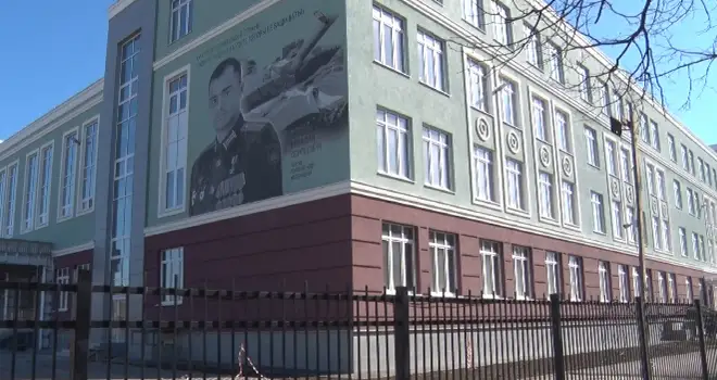 Все сроки сорваны: региональная Корпорация развития станет генеральным подрядчиком по достройке школы в Дзержинске