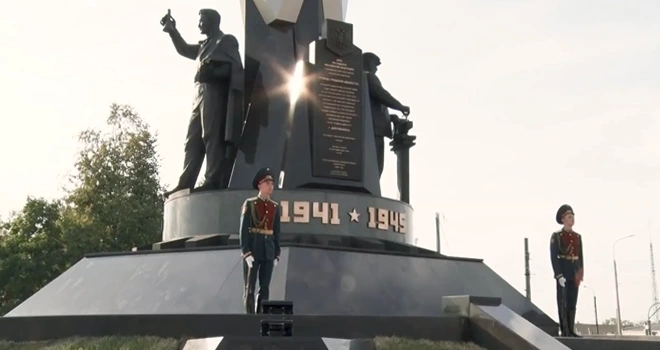 Дзержинск. «На нашей улице». В память о бессмертном подвиге земляков…