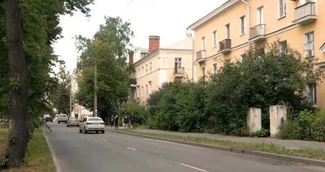 Дзержинск. «На нашей улице». «А мне милей не шумные…»