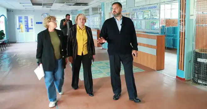 Контрольный объезд: состояние школ перед новым учебным годом проверили в Дзержинске