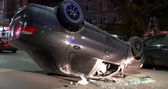 Пьяные покатушки: нетрезвая автоледи спровоцировала серьезную аварию на улице Чапаева в Дзержинске