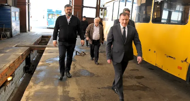 Навстречу холодам: муниципальный транспорт Дзержинска начали готовить к осенне-зимнему сезону