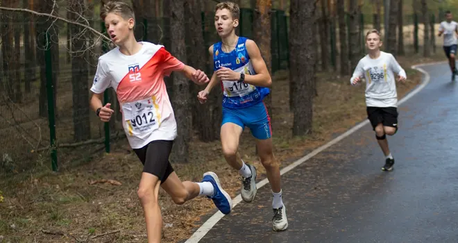 «Спортивный клуб». «Кросс Нации» в Дзержинске и памятные турниры по настольному теннису и городкам