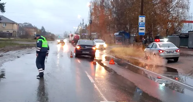 Аварийный четверг: массу неприятностей организовали водители дзержинским пенсионеркам