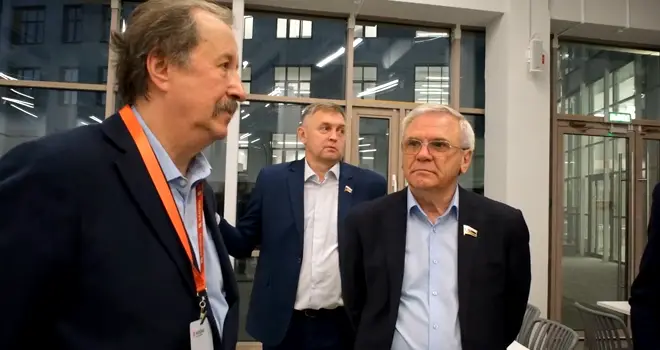 Пути развития: нижегородская делегация во главе с Евгением Люлиным в Кирове обсудила перспективы строительной отрасли