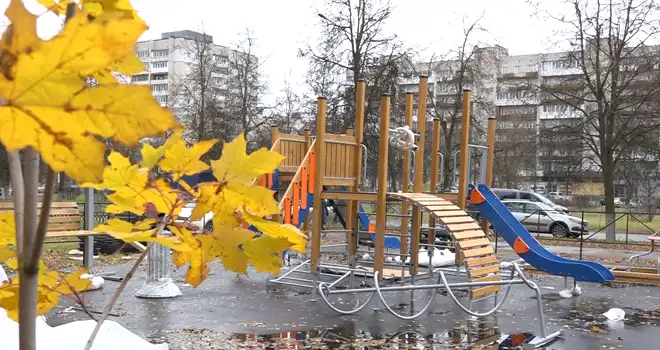 Скоро открытие: новая детская площадка  появится в дзержинском дворе