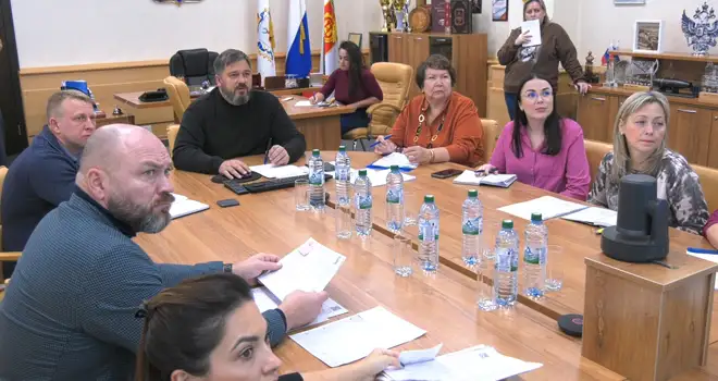 Горячая тема: работа по устранению последствий атаки БПЛА в Дзержинске продолжаются