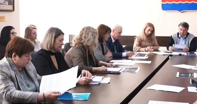 Режим взаимодействия: работу молодёжных центров и подготовку специалистов для предприятий города обсудили в Дзержинске