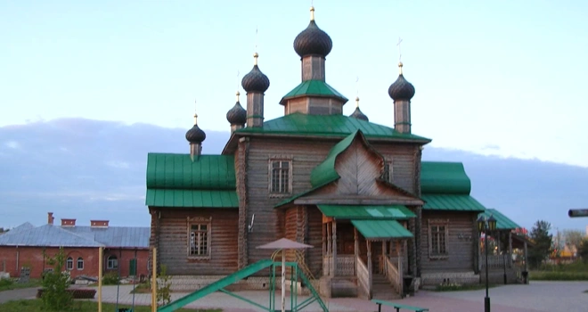 «Коротко о вечном». Какая связь между городом Дзержинском и Святителем Тихоном