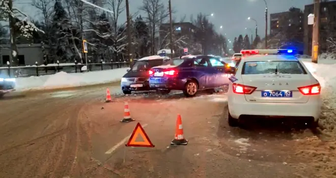 Внезапный маневр: жительница Дзержинска пострадала в ДТП накануне вечером