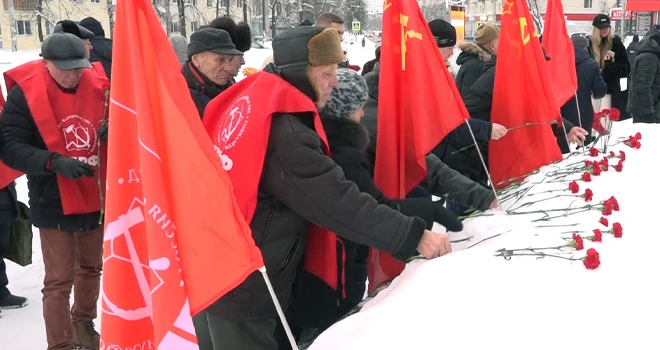 Митинг на площади: о вожде Великой Октябрьской Социалистической революции вспоминали в Дзержинске
