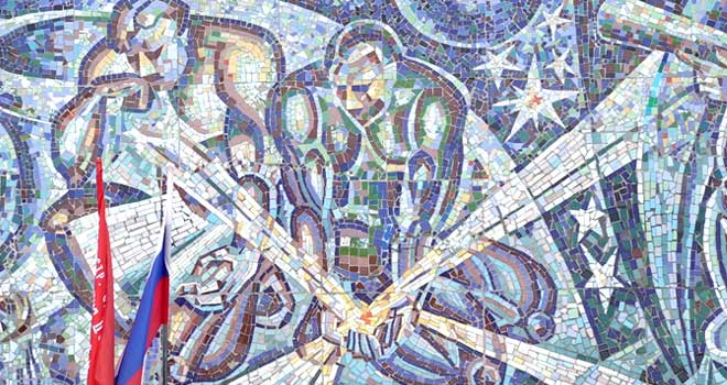 «Космической эре» быть! Судьбу мозаичного панно на Доме книги обсудили дзержинские депутаты