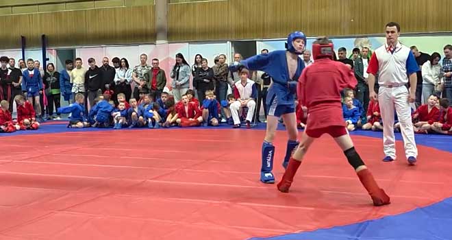Спортобзор: медали самбистов и футбольные встречи ветеранских команд Дзержинска