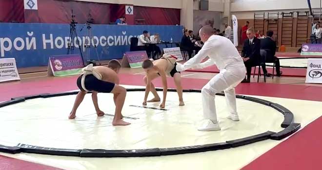 Знай наших! Семь медалей взяли борцы дзержинской школы «Созвездие» на Всероссийских соревнованиях «Сумотори Кубани»