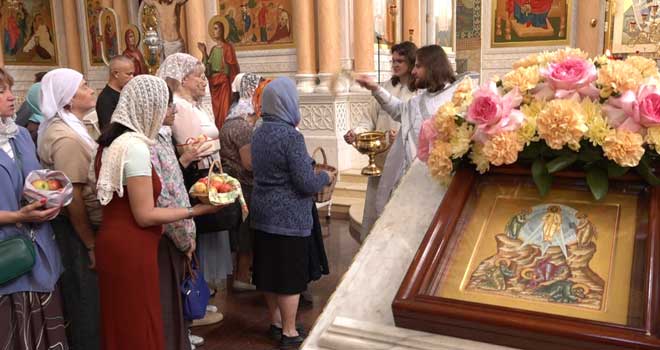 Яблочный Спас: Дзержинск встречает большой православный праздник Преображение Господне
